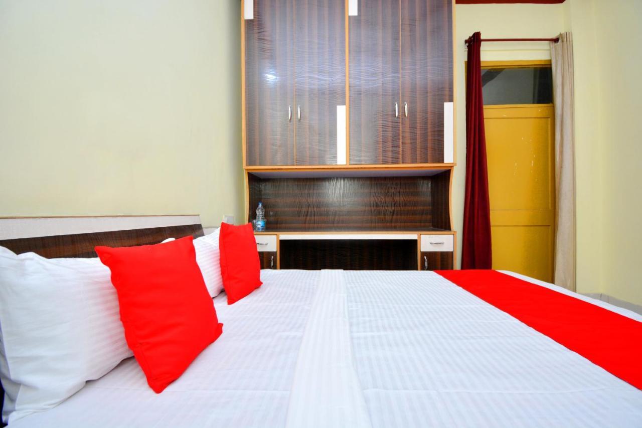 Oyo 40306 White House Hotell Jalandhar Exteriör bild